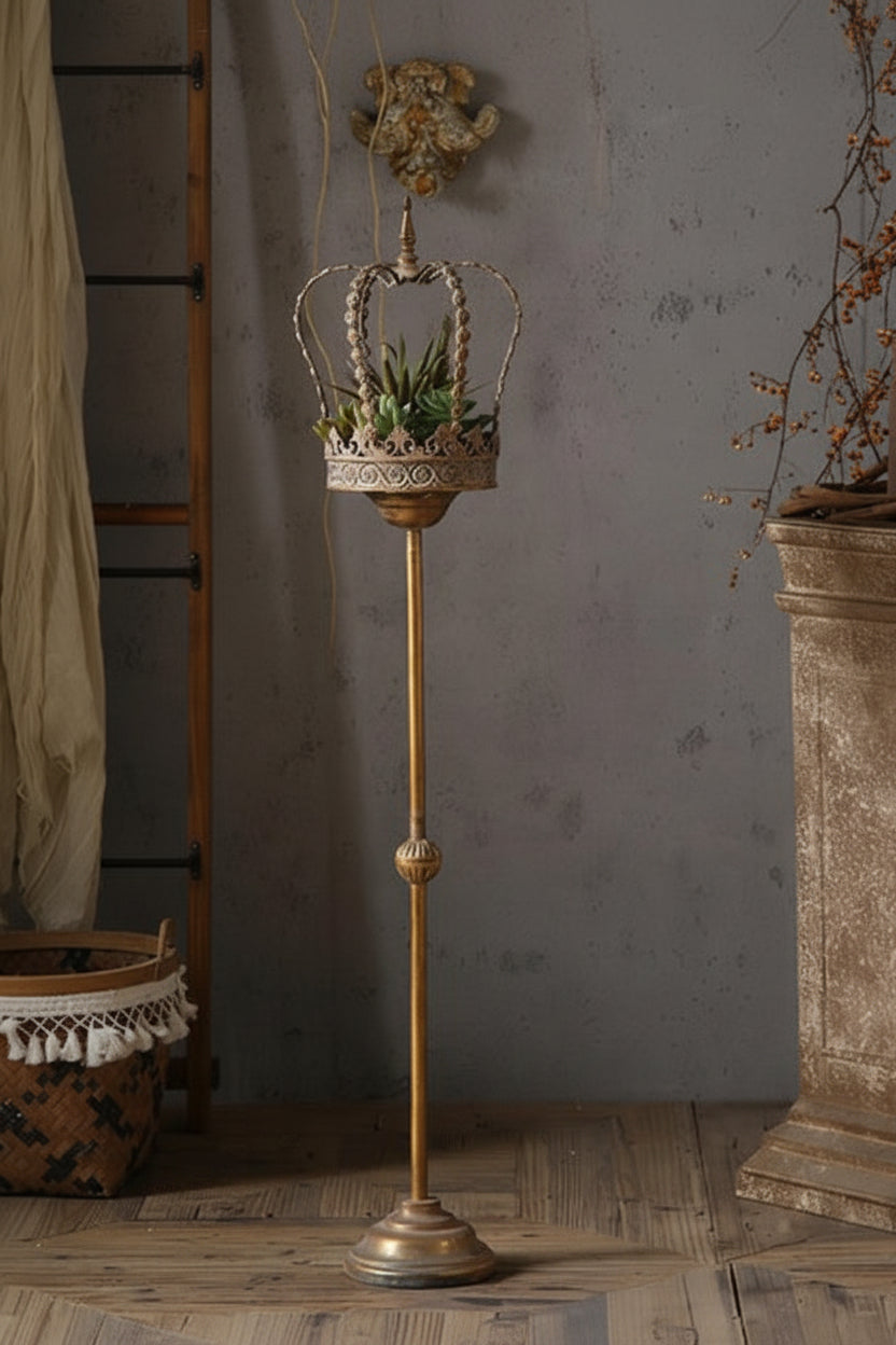Crown Candle Holders (Gold)