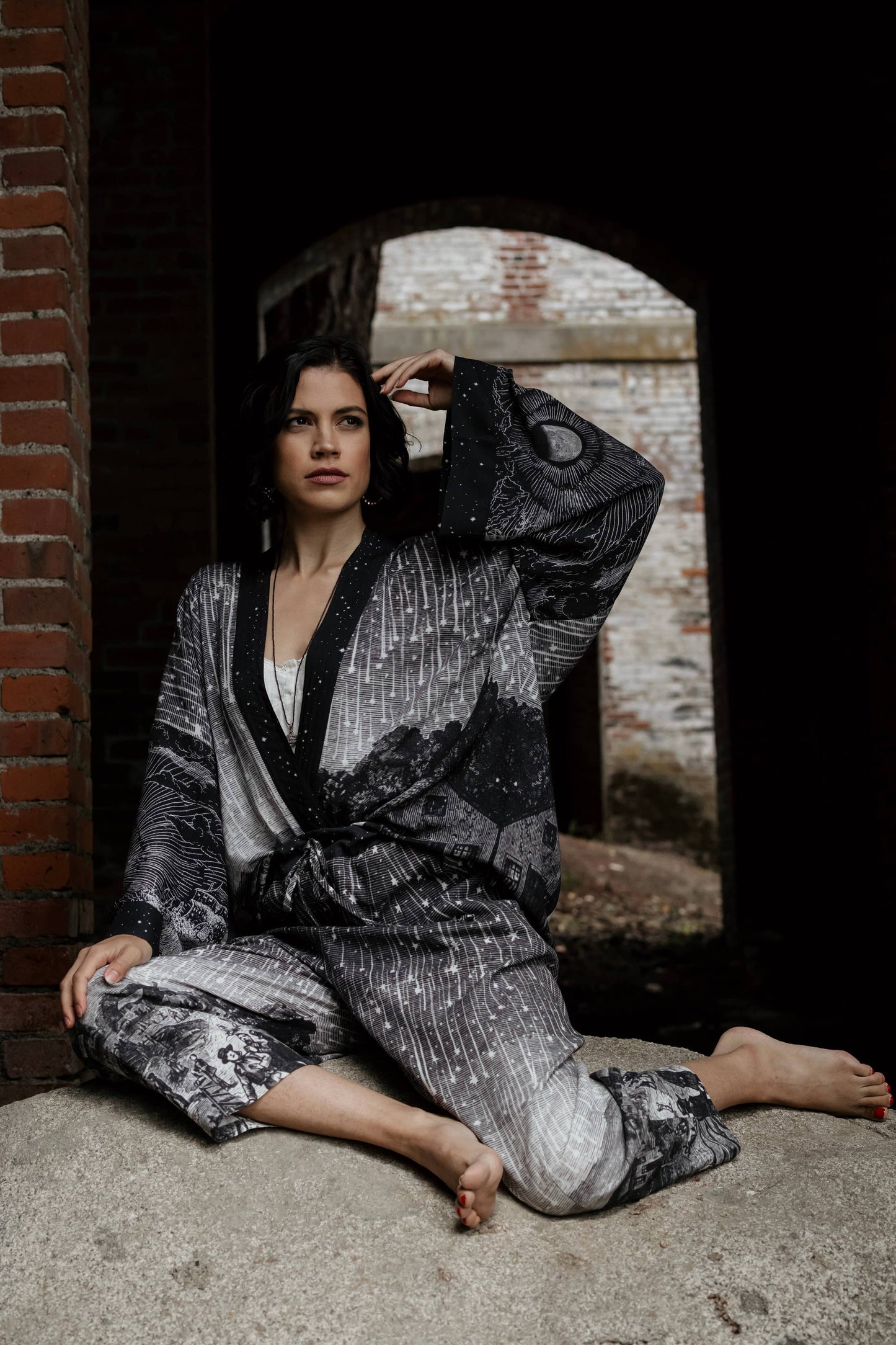 Stargazer Linen Cropped Artist Pant with Falling Stars Print