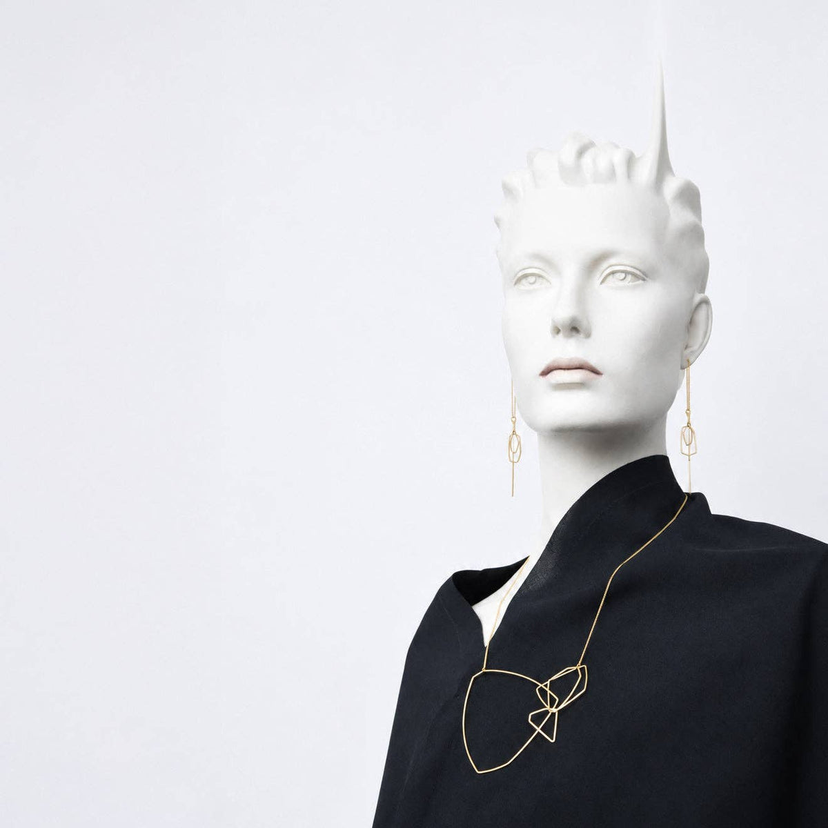 Elva Necklace