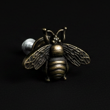 Artsy Jewelry, Pins and Keychains