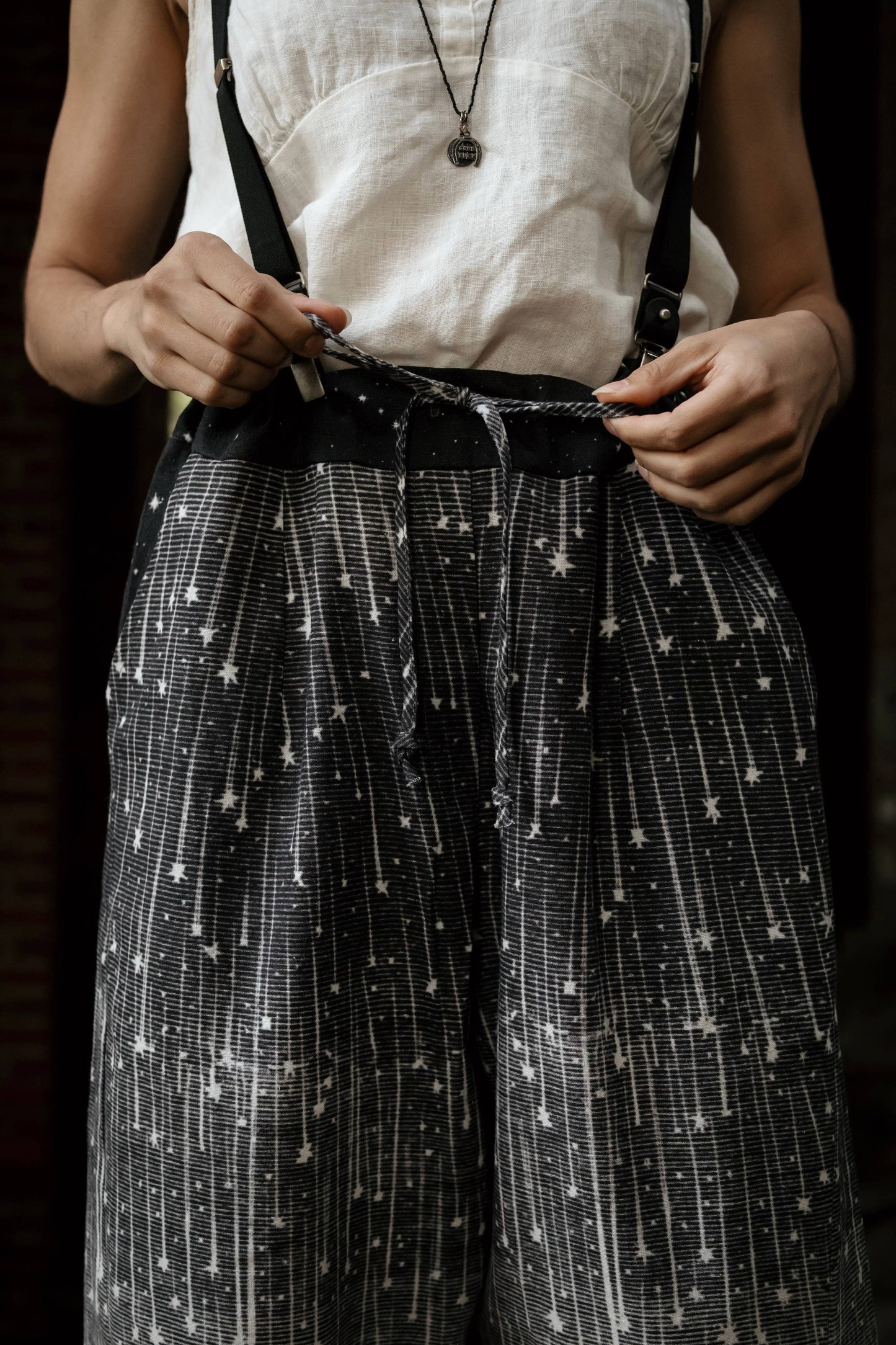Stargazer Linen Cropped Artist Pant with Falling Stars Print