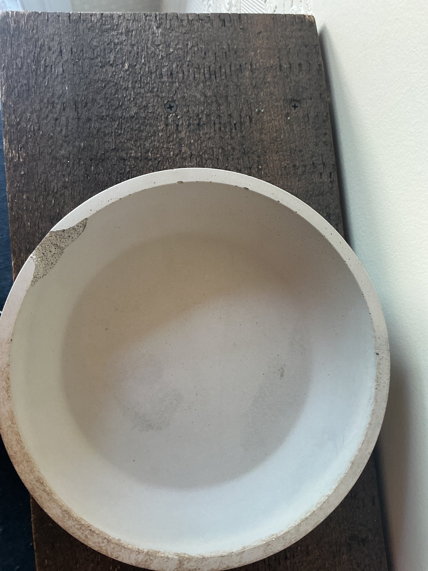 Cement bowl