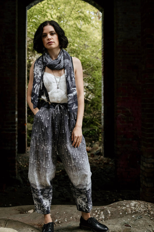 Stargazer Linen Cropped Artist Pant with Falling Stars Print