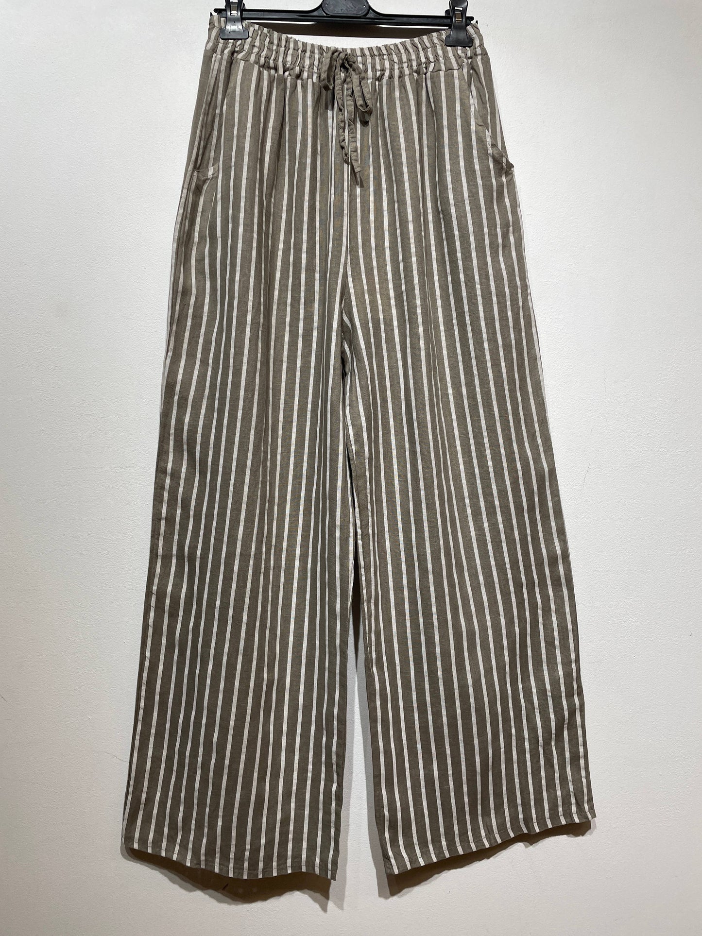 WIDE-LEG LINEN PANTS, STRIPED WITH POCKETS: CAMEL